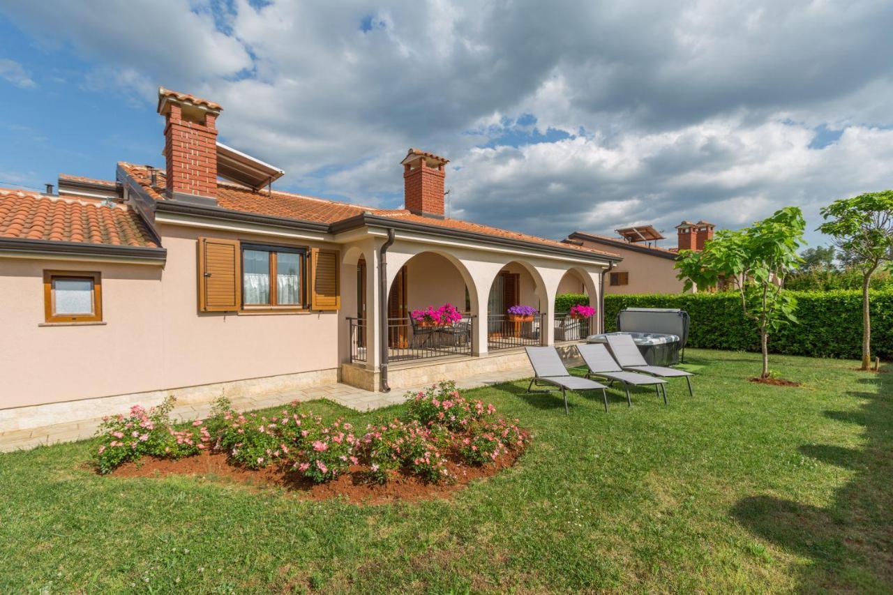 Villa Lori Nova Vas  Dış mekan fotoğraf