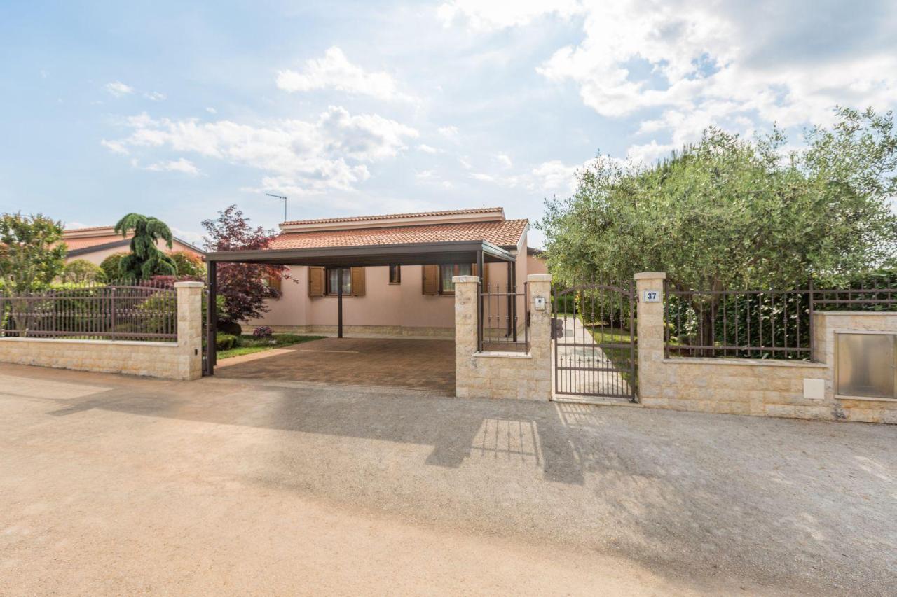 Villa Lori Nova Vas  Dış mekan fotoğraf