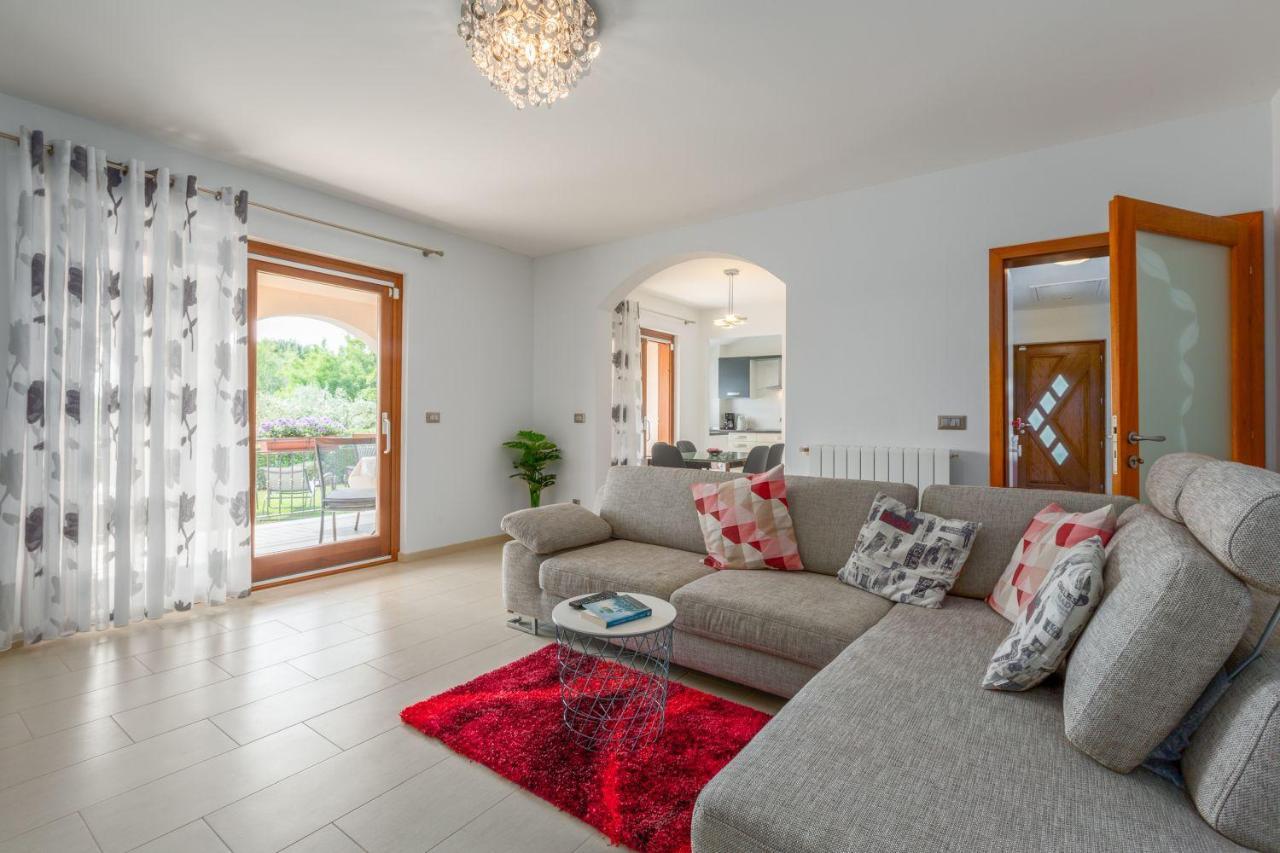 Villa Lori Nova Vas  Dış mekan fotoğraf